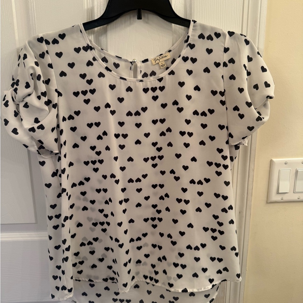 Lily White Black Heart Print Top- PERFECT FOR VALENTINES DAY